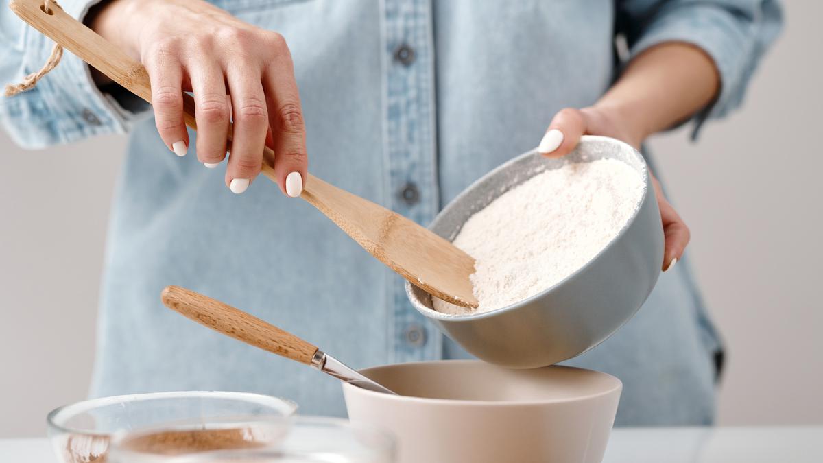 Tips Adonan Kue Tanpa Mixer Agar Halus dan Lembut: Cara Praktis untuk Hasil Sempurna