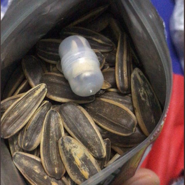 6 Potret Makanan Ringan Berhadiah Uang Lebih dari 1 Lembar Ini Bikin Untung