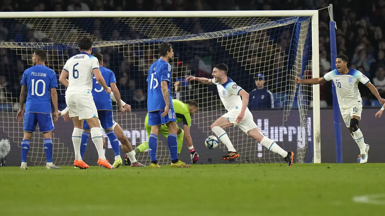 Foto: Timnas Inggris Sukses Pertahankan Kemenangan atas Italia Melalui 10 Pemain di Kualfikasi Euro 2024