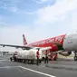 Teleport, usaha logistik di bawah airasia digital, mengubah konfigurasi dua pesawat penumpang AirAsia A320 menjadi pesawat kargo.