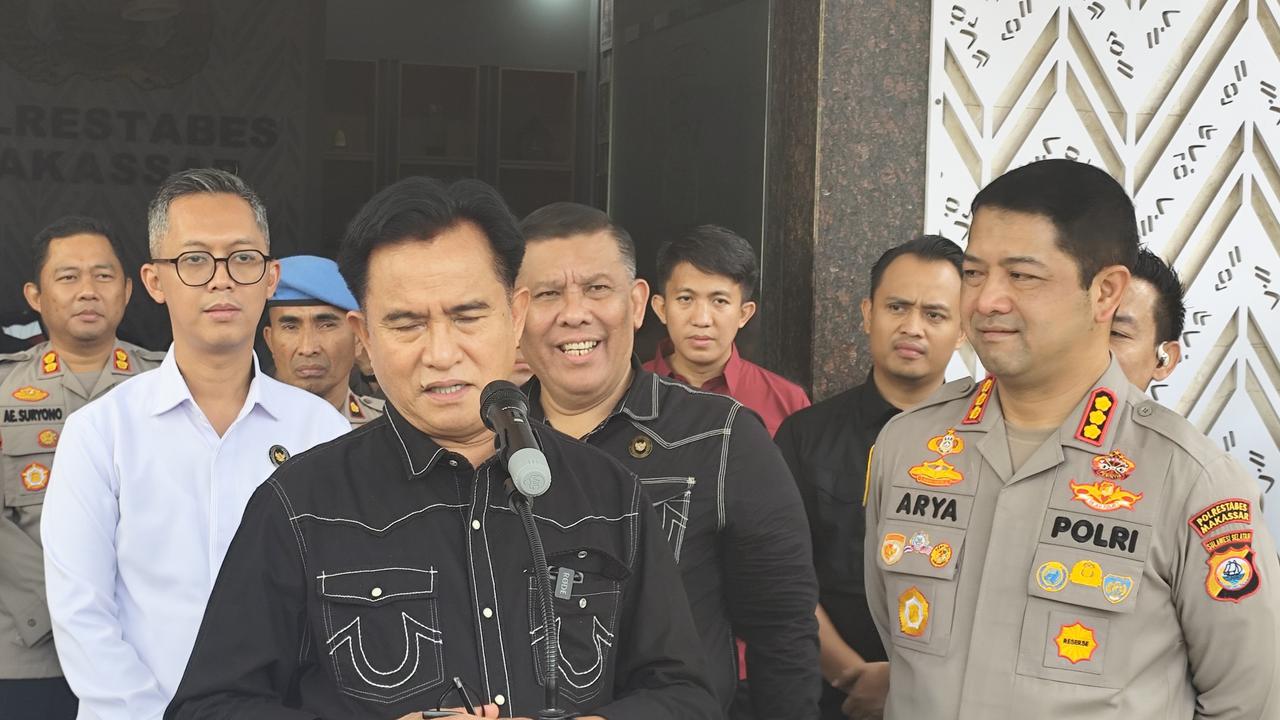 Keluarga Ojol Korban Kerusuhan Demo di Makassar Histeris Depan Menko Yusril, Tolak Restorative Justice