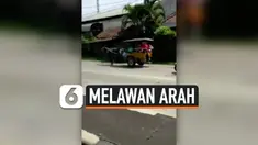 DELMAN LEPAS KONTROL MELAJU LAWAN ARAH, PENUMPANG HISTERIS
