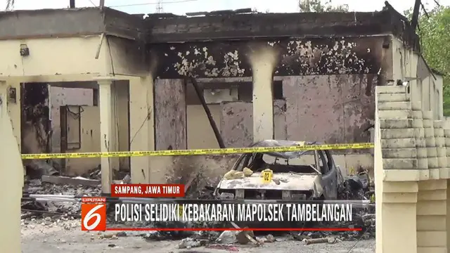 Inafis Polda Jatim selidiki kebakaran gedung Mapolsek Tambelangan yang diduga dilakukan oleh massa marah karena dilarang ke Jakarta.