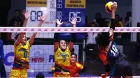 Tim putri Jakarta BNI 46 menang 3-0 (25-14, 25-20, 25-15) atas Jakarta Elektrik PLN pada seri kedua putaran pertama di GOR Tridharma, Gresik, Minggu malam (16/12/2018). (Bola.com/Aditya Wany)