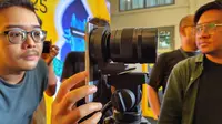 Realme memamerkan HP konsep yang bisa berganti-ganti lensa, usai diungkap saat gelaran MWC 2025. (Liputan6.com/Agustinus M. Damar)