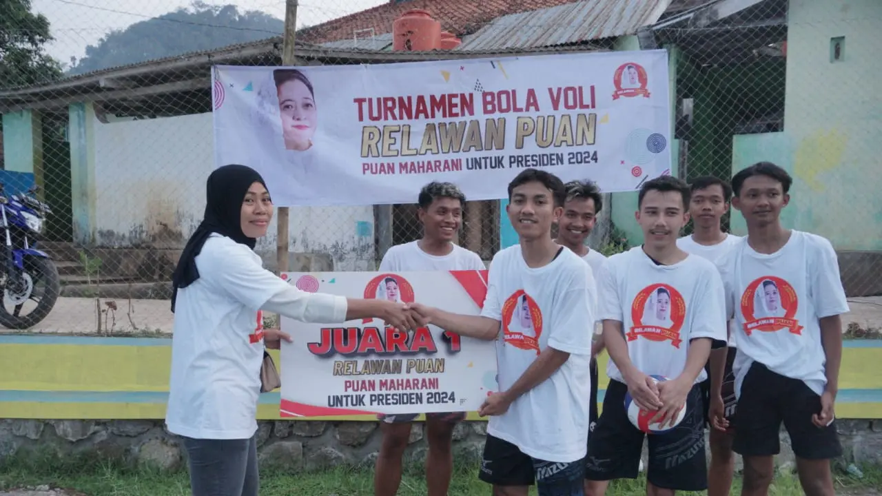 Relawan Puan menggelar lomba voli di Kendal. (Ist)
