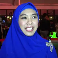 Semenjak terjun ke dunia bisnis fashion, Oki Setiana Dewi mencoba untuk mencari inspirasi-inspirasi dari kegiatan Jakarta Fashion Week 2016.