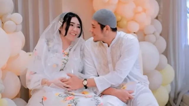 Detail Korean Makeup Look Via Vallen di 4 Bulanan Anak Pertama, Tampil Glowing bak Eonnie Korea
