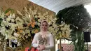 Pilihan gayanya yang modis saat kondangan kerap kali jadi panutan.  [Foto: IG/dine.pearl].