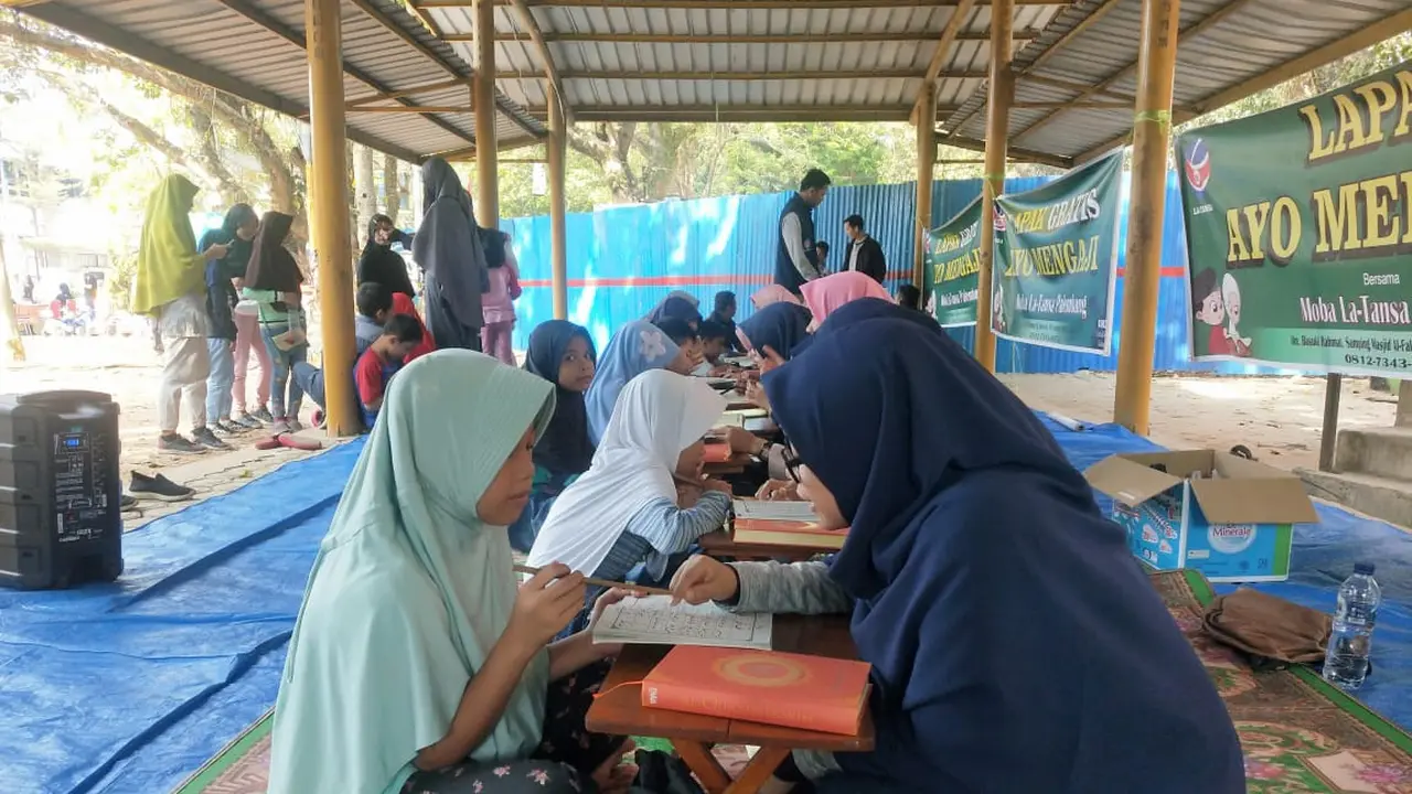 Indahnya Lantunan Alquran di Lapak Gratis Ayo Mengaji Palembang