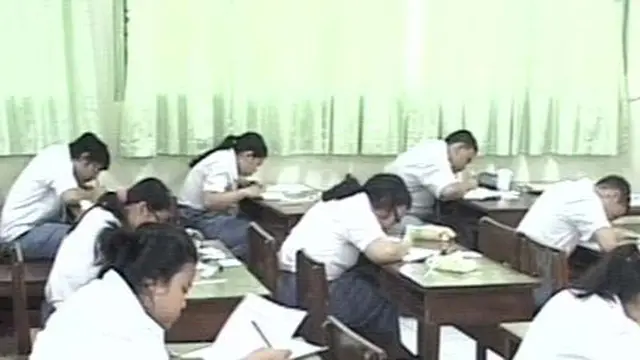 Ribuan Siswa di Purwakarta Jalani UN Diawasi CCTV