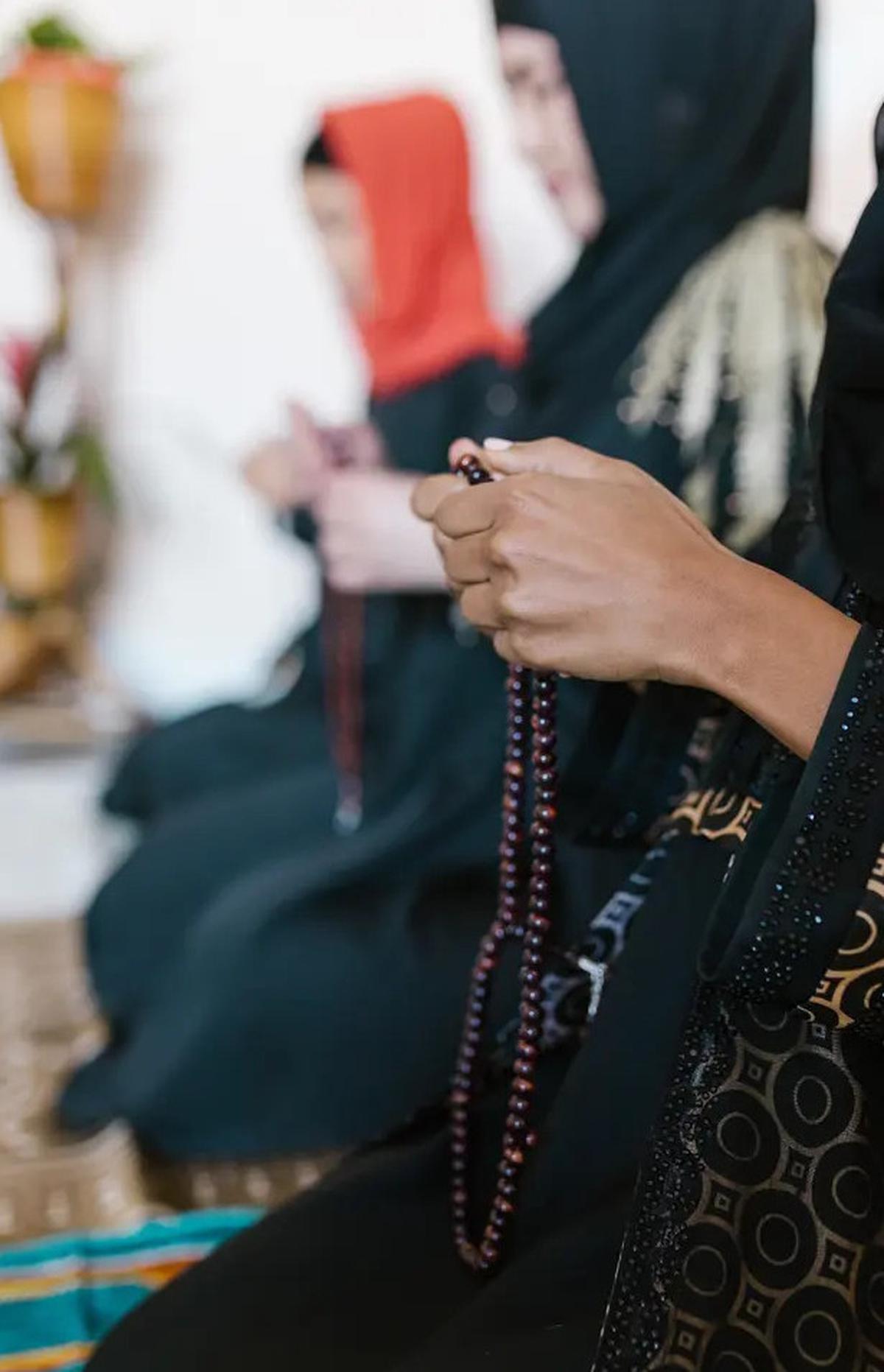 Dzikir dan Doa Salat Maghrib Sesuai yang Diajarkan Rasulullah, Amalkan Setiap Hari