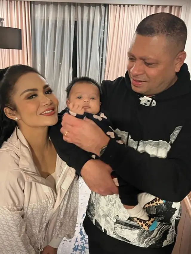 Raul Lemos dan Baby Ameena