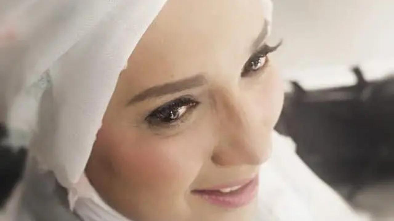 7 Potret Artis Berhijab Keturunan Pakistan, Punya Aura Perempuan Arab