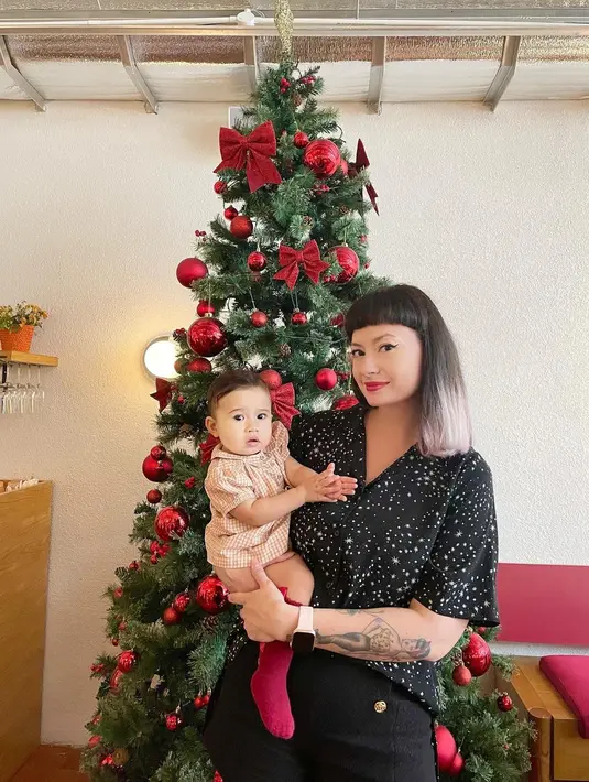 [Instagram/miss_adinda_mae]