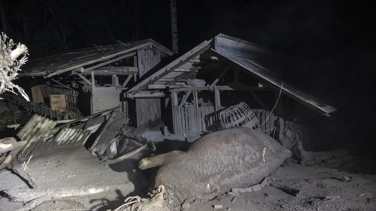 Upaya Pencarian Korban Erupsi Gunung Semeru