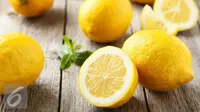 Pernahkah Anda mencoba menaruh potongan buah lemon di samping tempat tidur Anda? Penasaran apa yang akan terjadi? (Foto: iStockphoto)