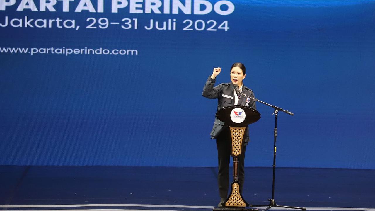 Ketua Harian Nasional Partai Perindo, Angela Tanoesoedibjo menyampaikan pidato politik saat Musyawarah Kerja Nasional (Mukernas) Partai Perindo di Jakarta, Rabu (31/7/2024).&nbsp;