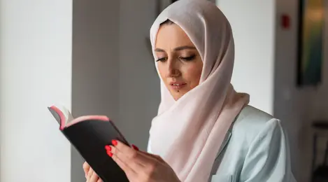 60 Kata-Kata Bijak Ali Bin Abi Thalib yang Inspiratif dan Penuh Makna -  Lifestyle Fimela.com