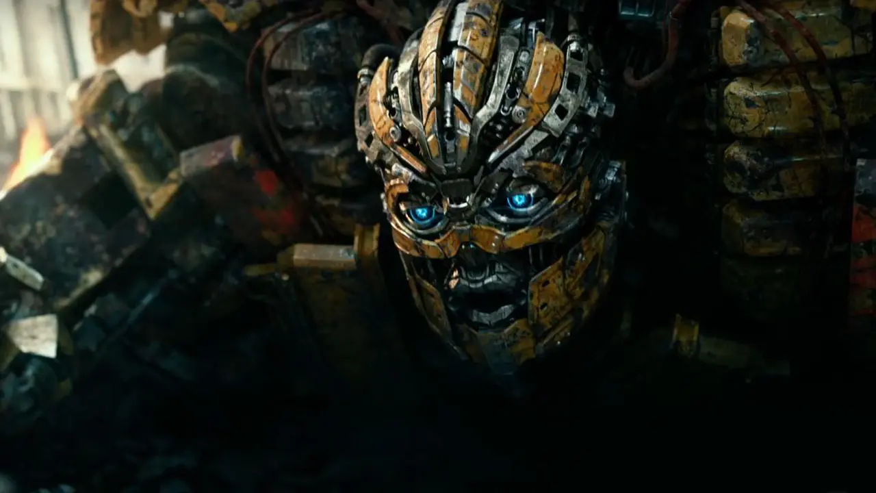 [Bintang] Pertarungan Para Robot di Trailer Transformers: The Last Knight