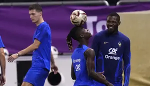 Eduardo Camavinga Bikin Kagum Zinedine Zidane: Angin Segar bagi Gelandang Real Madrid di Timnas Prancis