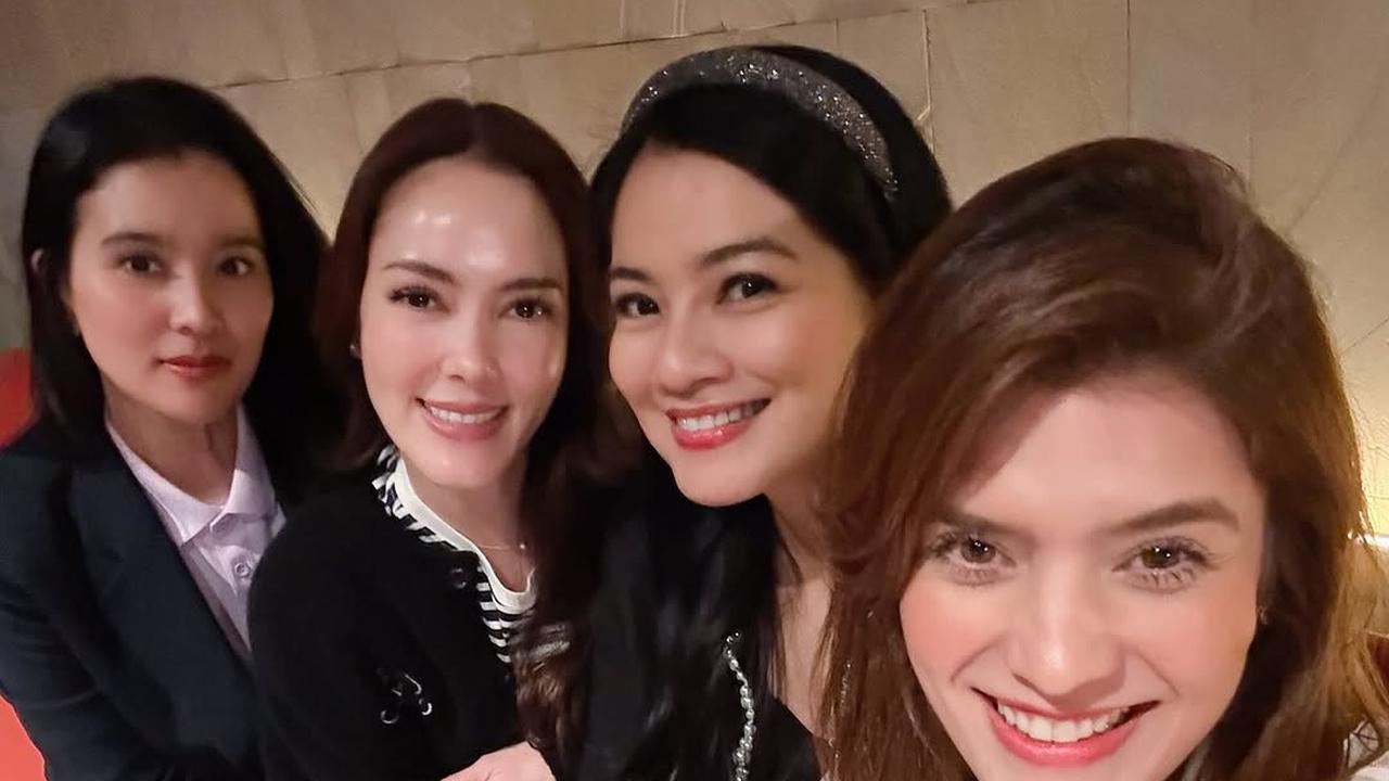 Kumpul Cantik, Potret Titi Kamal - Cathy Sharon Dinner Bareng