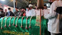 Sultan Sepuh ke XIV Keraton Kasepuhan Cirebon PRA Arief Natadiningrat tutup usia pada Rabu, 22 Juli 2020. (Liputan6.com/ Panji Prayitno)