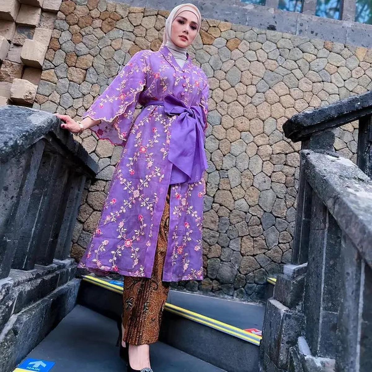 Model Dress Batik yang Cocok untuk Anak Muda, Bikin Tampil Percaya Diri