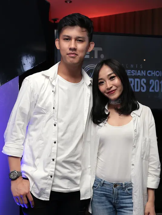 Pernikahan Rinni dan Jevin akan digelar pada 7 Mei 2017, bertempat di Rumah Sarwono, Pasar Minggu. Diakui kedua calon mempelai, segala hal sudah mereka persiapkan tinggal menuju hari H saja. (Deki Prayoga/Bintang.com)