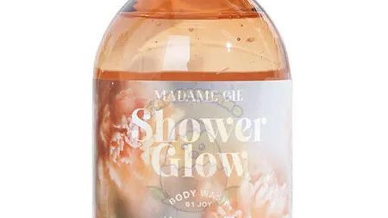 8. Shower Glow 01 Joy dari Madame Gie<br>