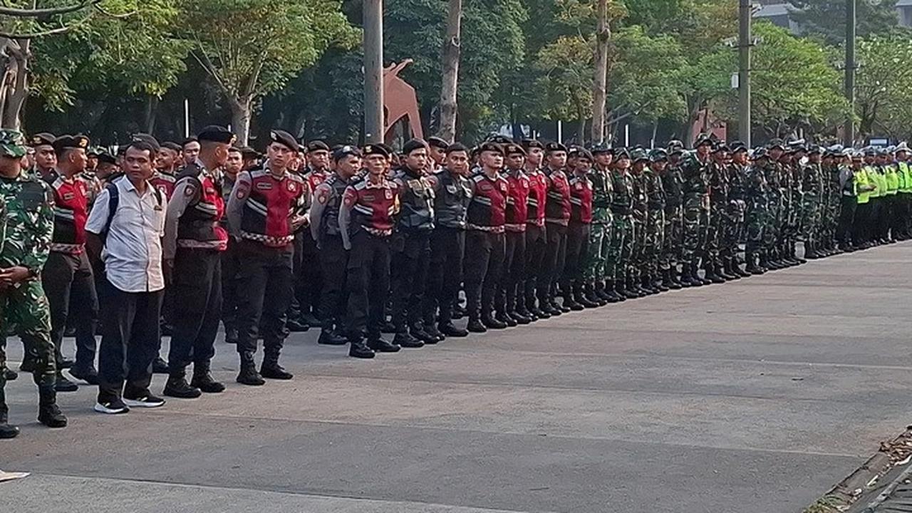 Pengamanan Berlapis Eksekusi Hotel Sultan
