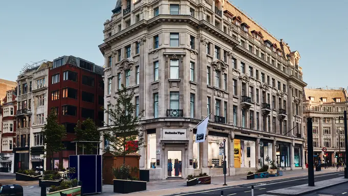 Flagship store Onitsuka Tiger terbesar di dunia