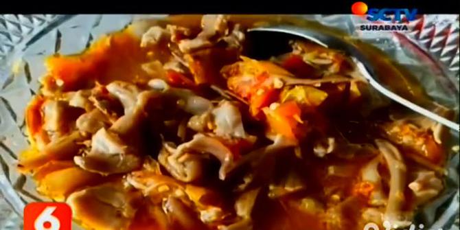VIDEO: Mencicipi Kuliner Bekal Penambang, Nasi Gulung Sambal Teri dan Terong