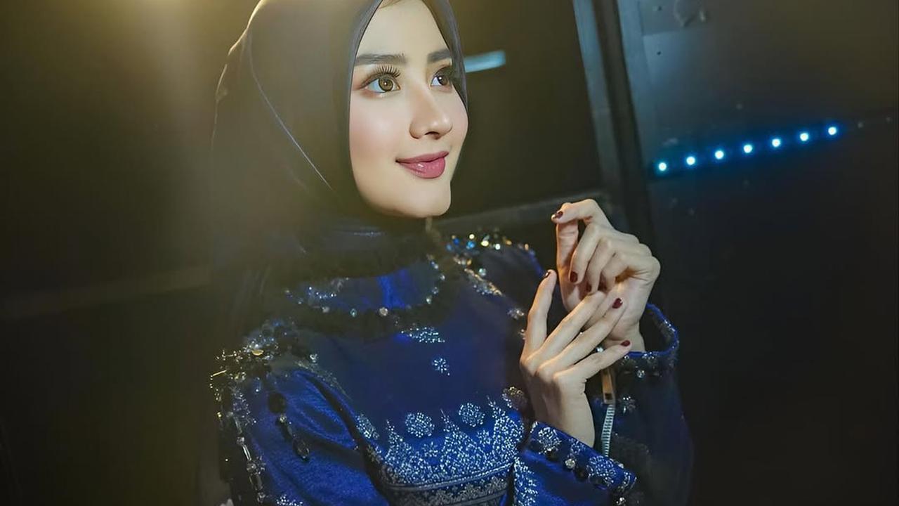 Kerap Tampil Seksi, Ini Sederet Momen Ghea Youbi Pakai Hijab yang Bikin Makin Cantik dan Didoakan Istiqomah