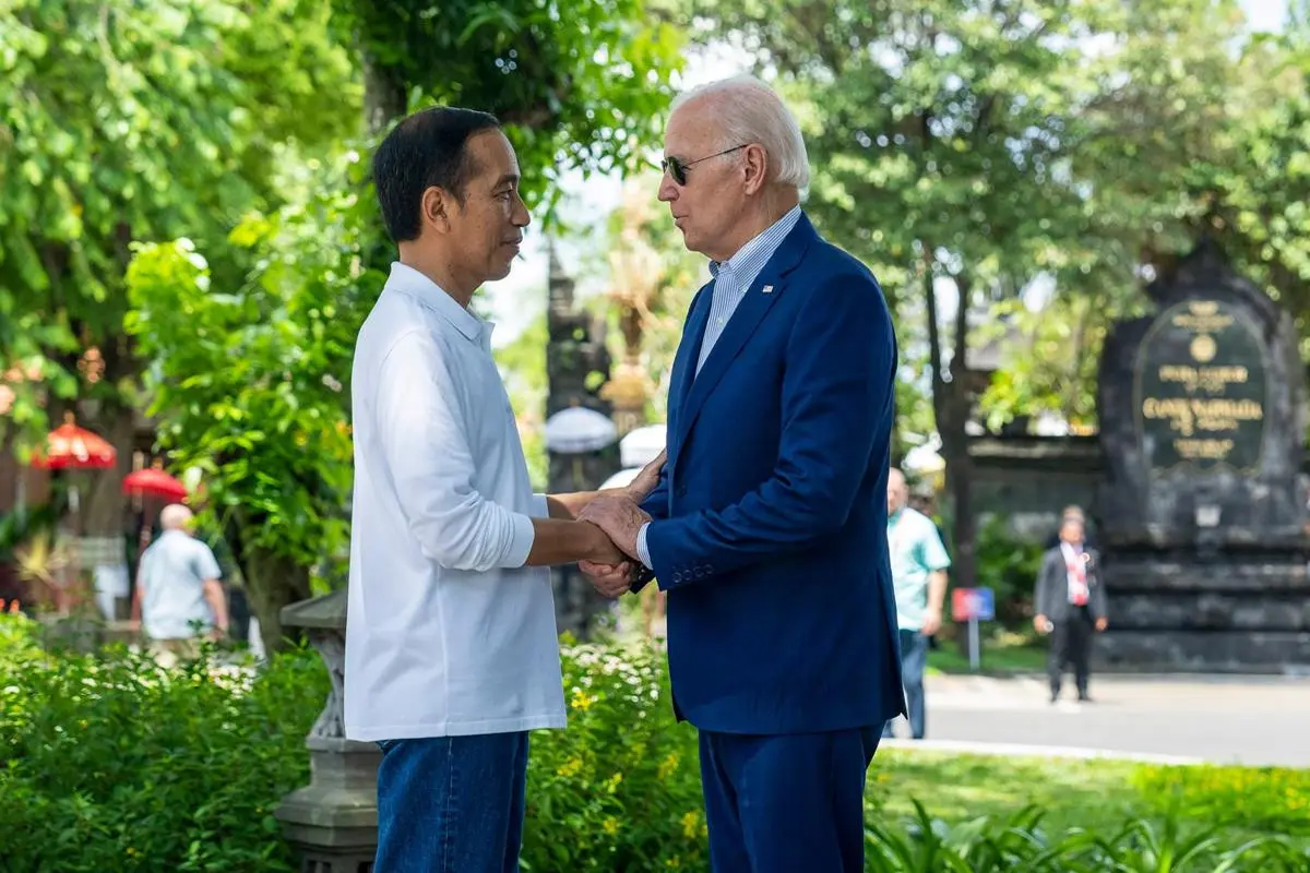 Presiden Indonesia Jokowi dan Presiden AS Joe Biden di sela-sela KTT G20 di Bali. (Dok Kedubes AS di Jakarta)