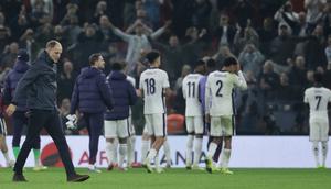 Pelatih Timnas Inggris, Thomas Tuchel, meninggalkan lapangan setelah pertandingan kualifikasi Grup K Piala Dunia 2026 antara Albania dan Inggris, di Tirana, Albania, Minggu,&nbsp;Senin (17-11-2025) dini hari WIB. (Foto AP/Vlasov Sulaj)