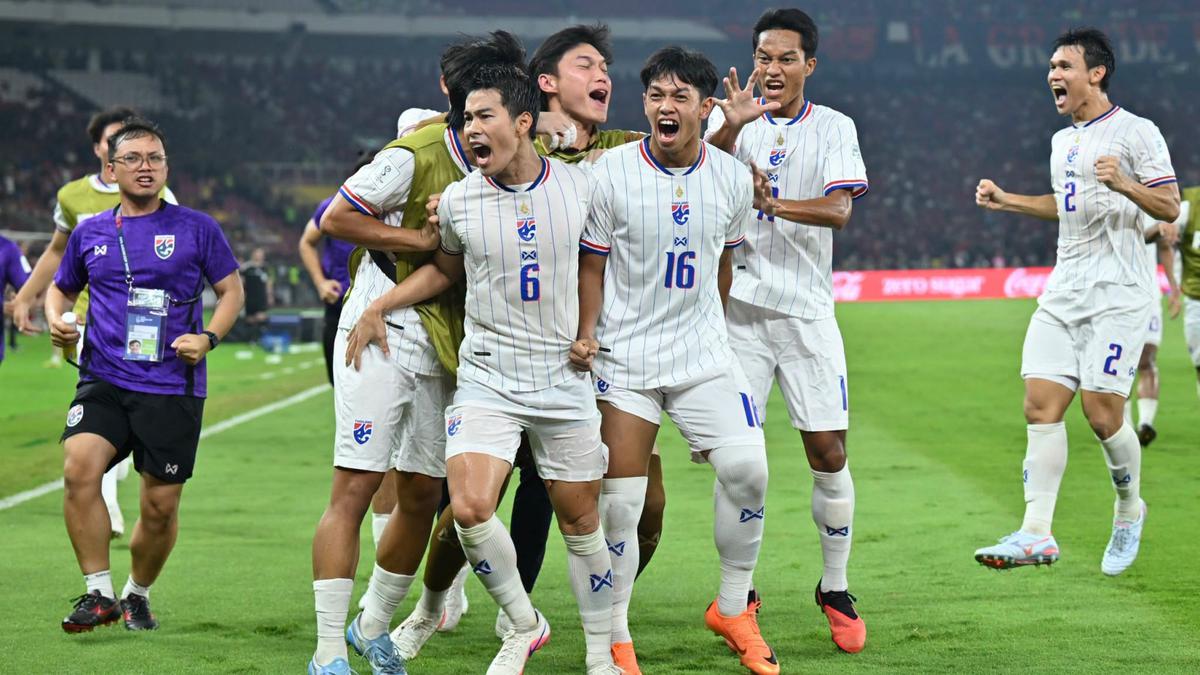 Thailand Tumbang dari Timnas Indonesia, Anthony Hudson Pasang Badan untuk Pemain yang Gagal Penalti