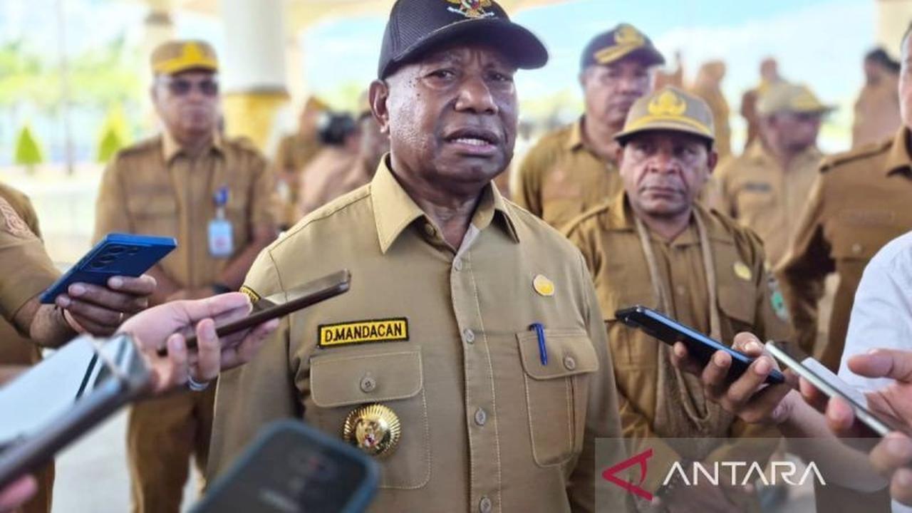 Gubernur Papua Barat Soroti Kinerja Satpol PP Pascapencurian Patung Kasuari