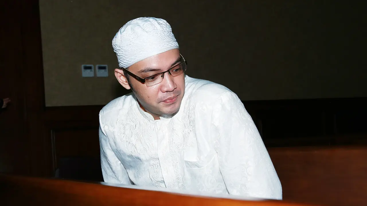Sandy Tumiwa