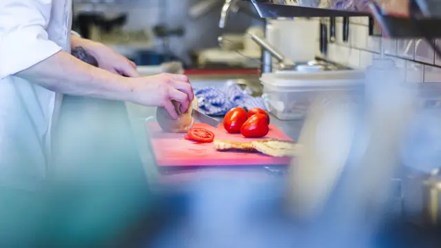 Solusi Tambahan Pemasukan bagi Pemilik Restoran yang Sepi Pengunjung