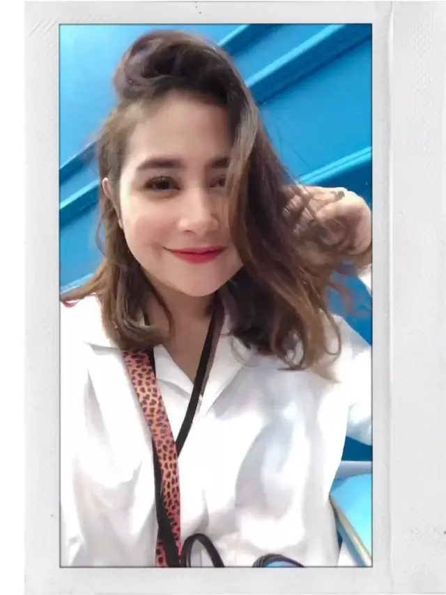 [Bintang] Prilly Latuconsina