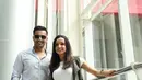 Di Indonesia, Vishal Karwal dan Sanaya Irani dipertemukan mereka setelah selama beberapa tahun tak berjumpa. Rasa senang tentu dirasakan oleh keduanya, terutama Vishal yang sudah tak jumpa selama sekian tahun. (Bambang E.Ros/Bintang.com)