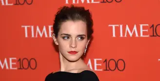 Aktris cantik pemeran Hermione Granger di film Harry Potter, Emma Watson akan berbagi cerita kisah cinta pertama nya. (AFP/Bintang.com)