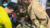 Dua Petugas Damkar Terluka Saat Padamkan Kebakaran Rumah di Senen, Ini Penyebabnya