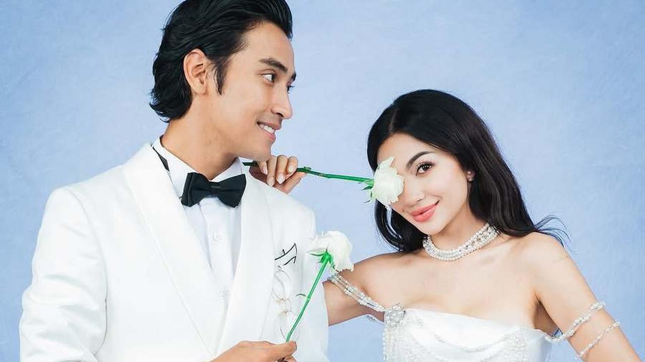 7 Potret Ariel Tatum Pamerkan Body Goals Cantik di Gala Premiere A Business Proposal, Banjir Pujian Soal Kemampuan Akting