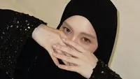 Inara Rusli Kembali Memakai Cadar, Ungkap Tentang Belajar Istiqamah