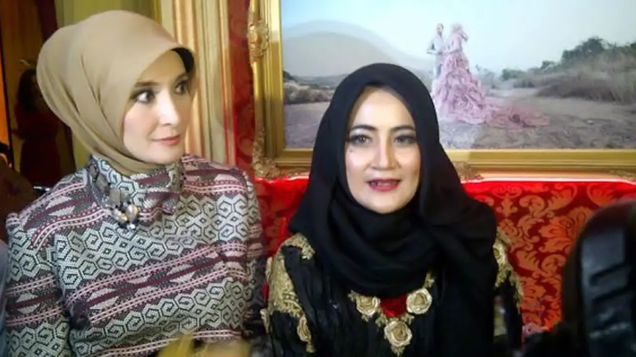 Pipik Dian Irawati ditodong untuk bernyanyi