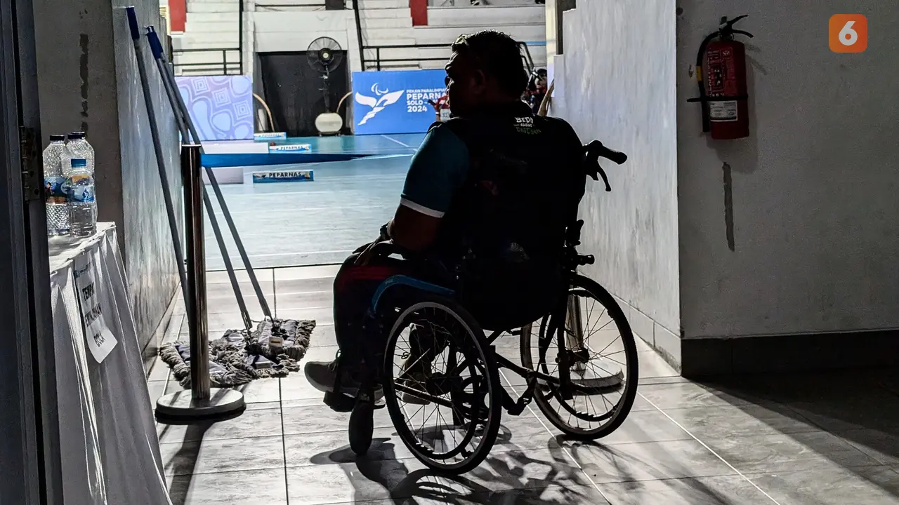 Ilustrasi penyandang disabilitas saat akses layanan publik.