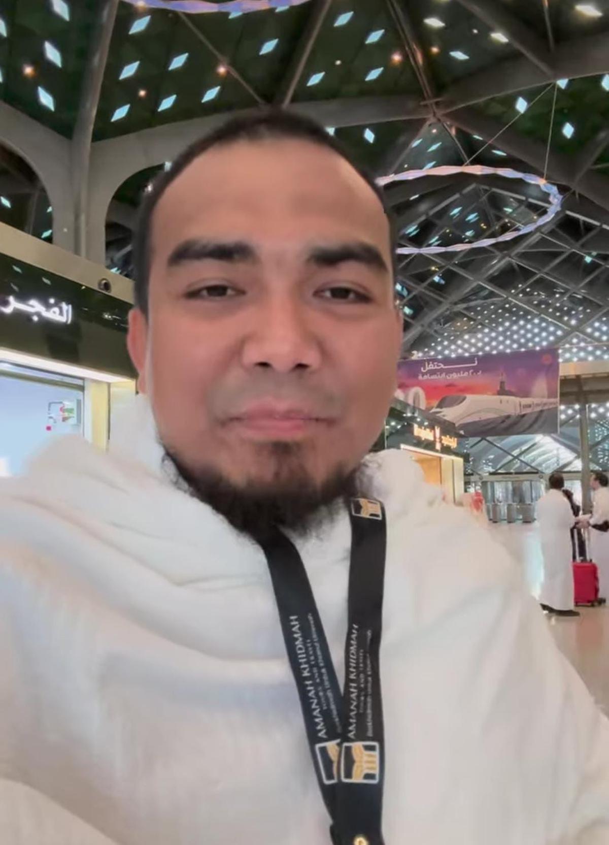 Dihina Gus Miftah, Ustaz Fakhrurrazi Siap Berangkatkan Umrah Penjual Es Teh Viral