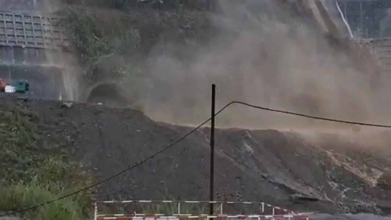 Bukit Pasir Datar Ambrol Terjang Area Proyek PLTA Upper Cisokan